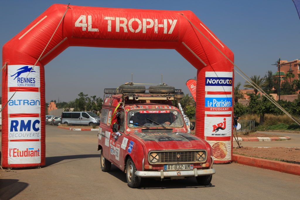 arrivée 4L trophy esd