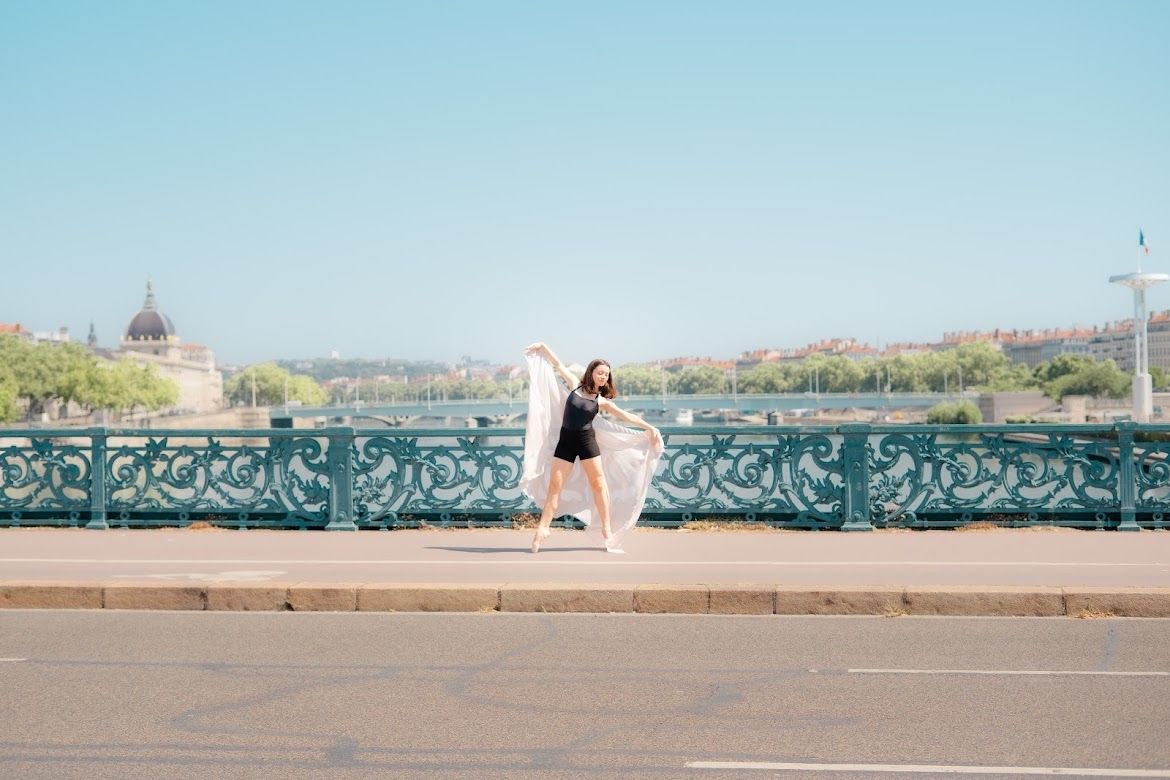 Prise de photo pendant le tournage d'un clip musical avec les étudiants de Lyon.